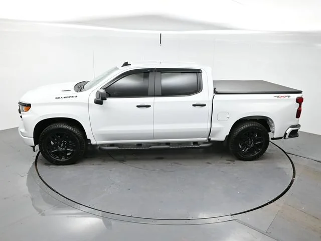 Used 2025 Summit White Chevrolet Custom image 33