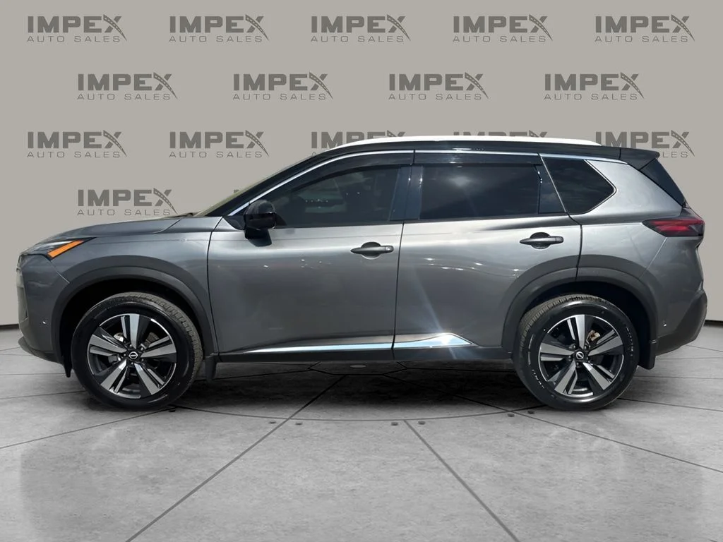 Used 2023 Gray Nissan SL image 2