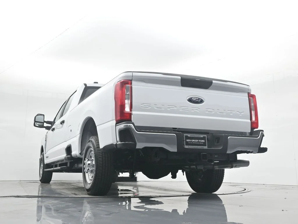 2026 Ford F-350 Super Duty XL - Photo 50