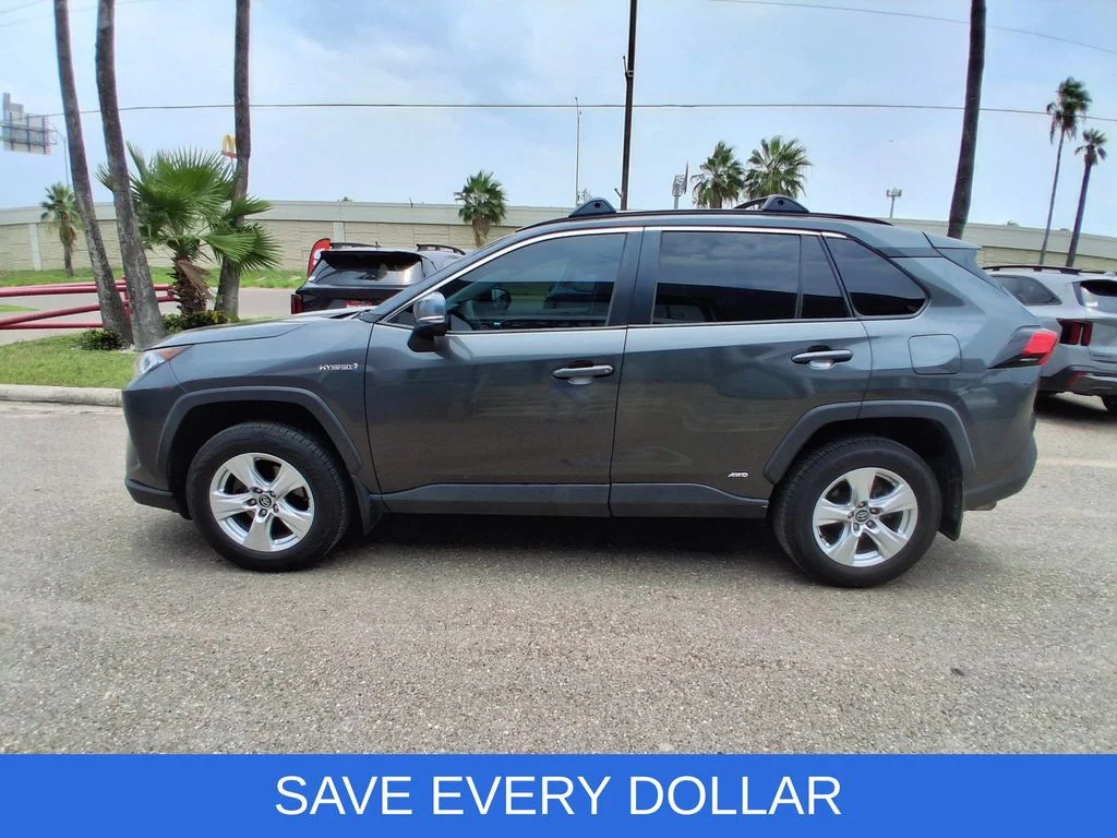 Used 2021 Gray Toyota XLE image 4