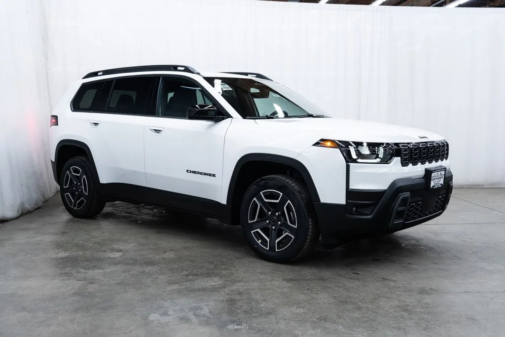 2026 Jeep Cherokee Laredo HEV 4X4's photo