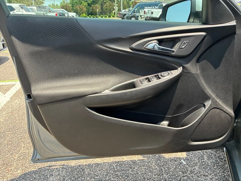 Used 2024 Gray Chevrolet LT image 12