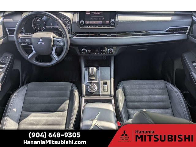 Used 2023 Silver Mitsubishi SE Special Edition image 16