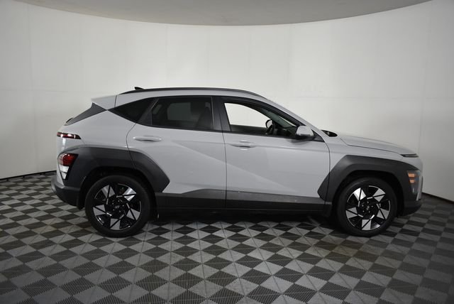 2025 Hyundai Kona SEL Convenience - Photo 11
