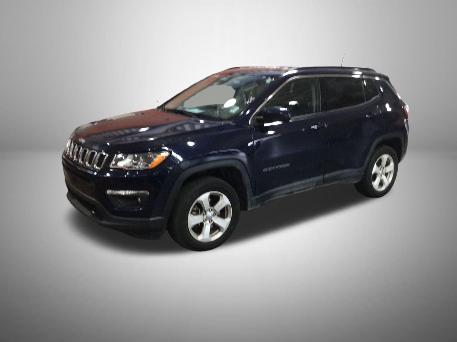 Used 2019 Blue Jeep Latitude image 1