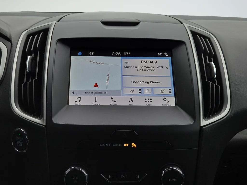 Used 2019 Blue Ford SEL image 12