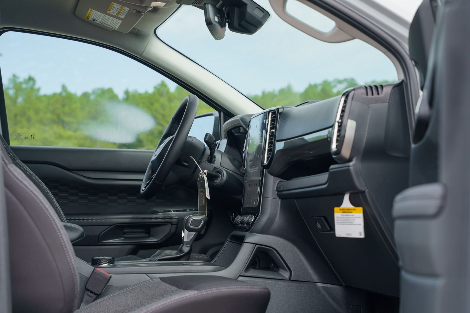 New 2026 Avalanche Ford XLT image 8
