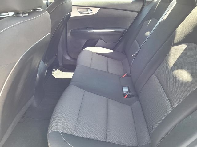 Used 2023 White Kia LXS image 12