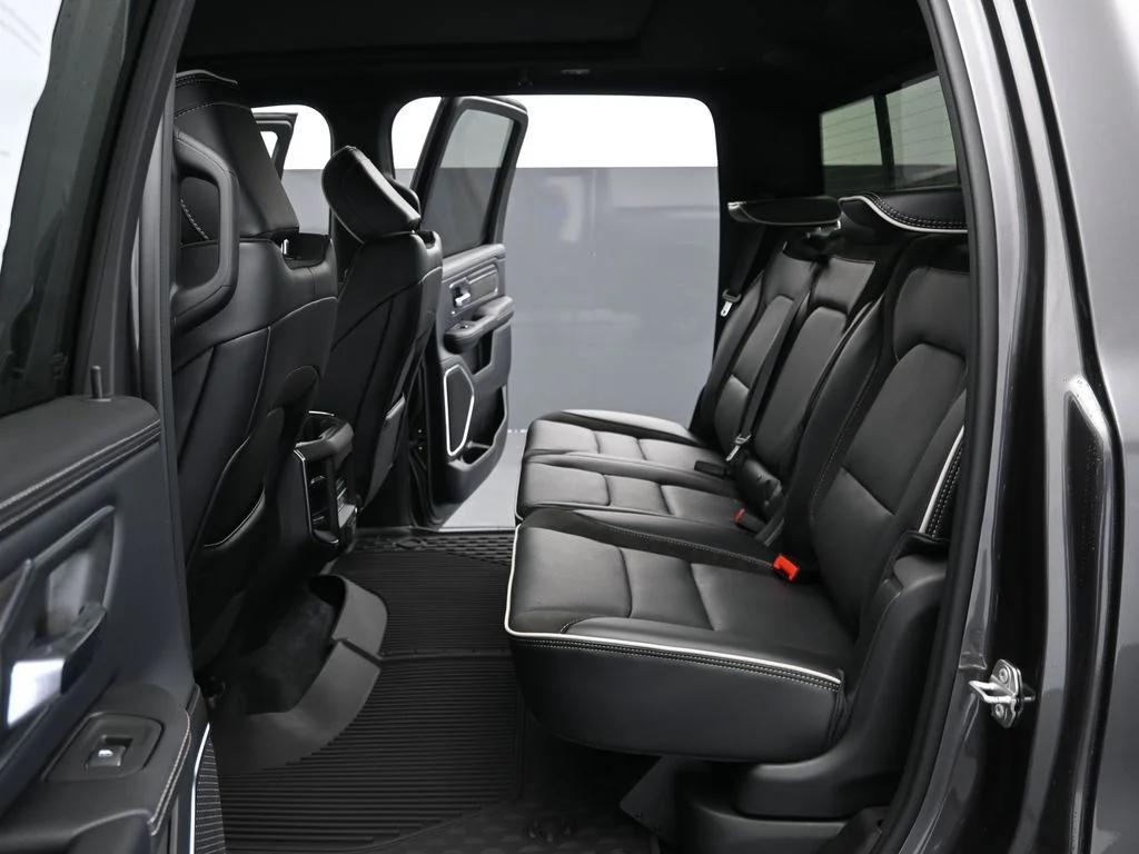 New 2026 Granite Crystal Metallic Clear-Coat Exterior Paint RAM Laramie image 16