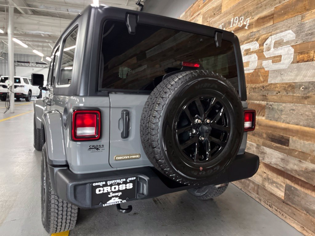 Used 2023 Gray Clearcoat Jeep Freedom Edition image 20