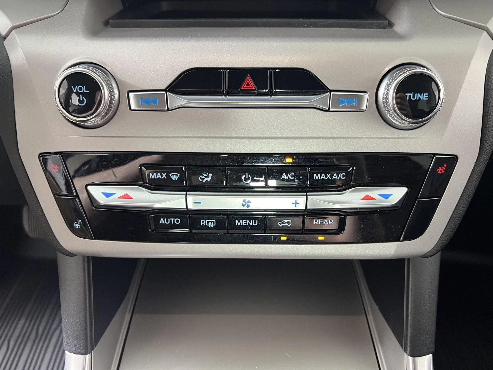Used 2023 Carbonized Gray Ford XLT image 19