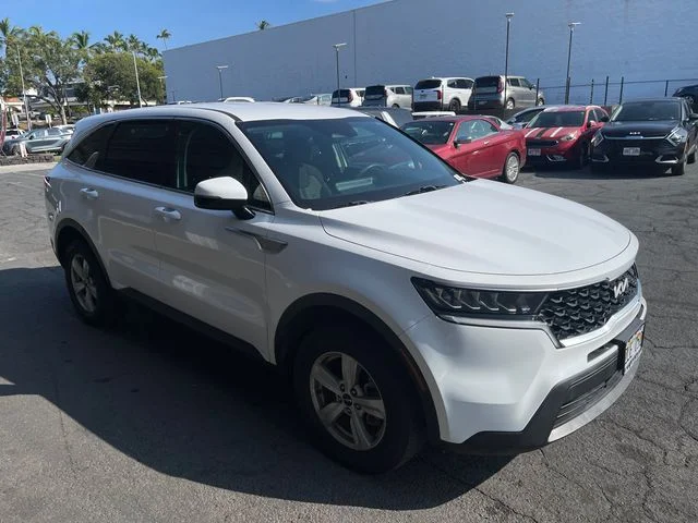 Used 2023 White Kia LX image 8