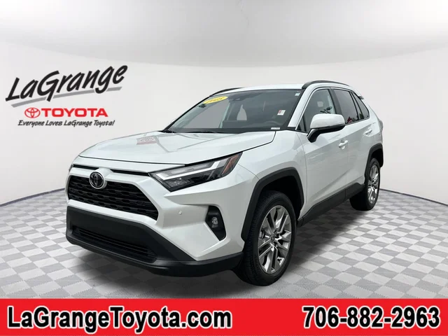 2025 Toyota RAV4 XLE Premium