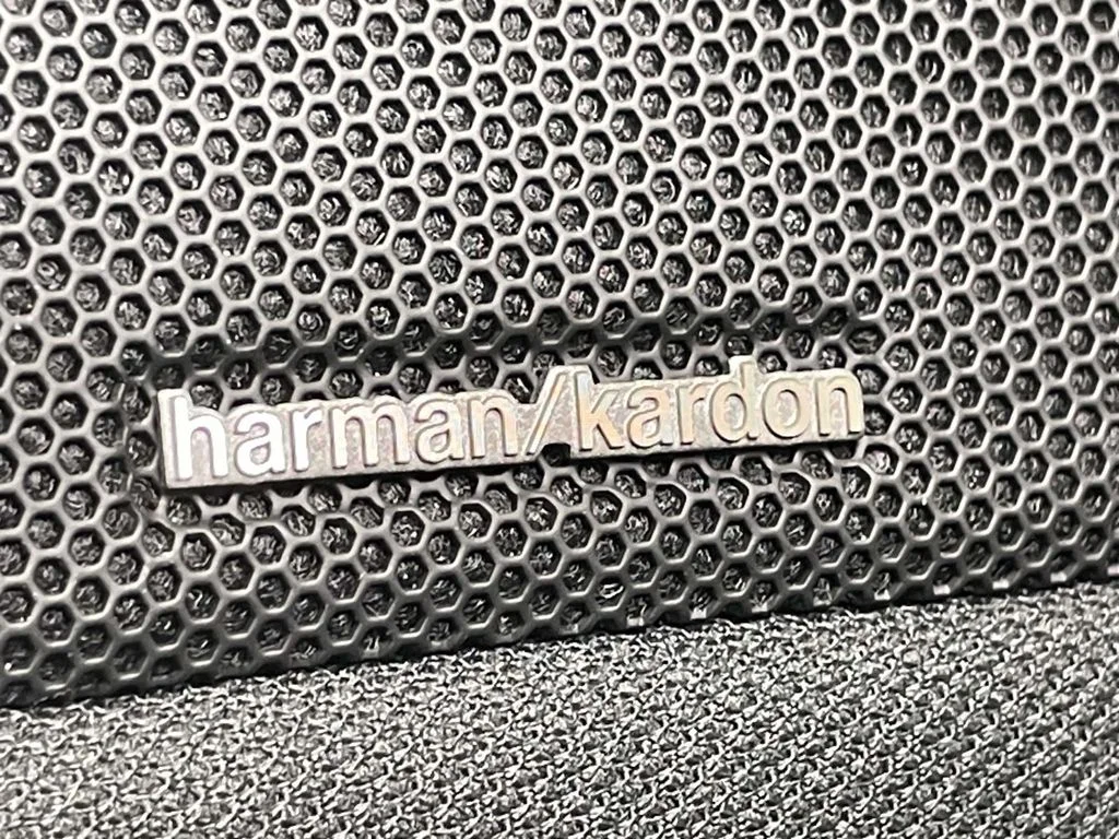 Certified Used 2024 Gray BMW xDrive50 image 30