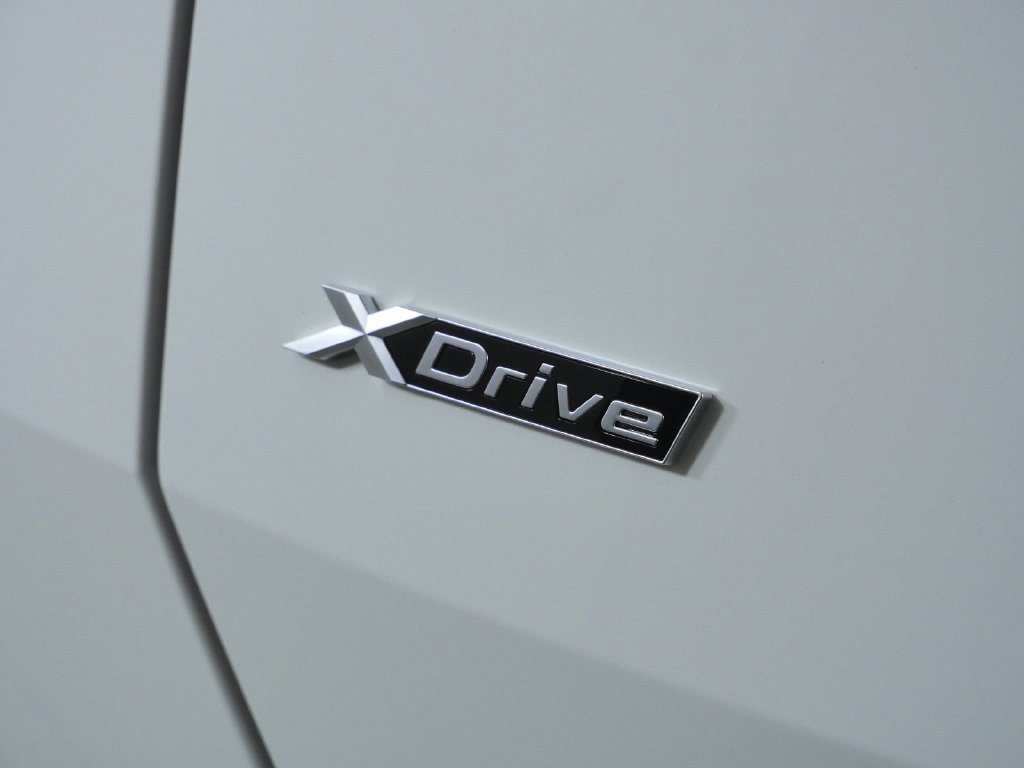 Used 2026 Alpine White BMW 30 xDrive image 14