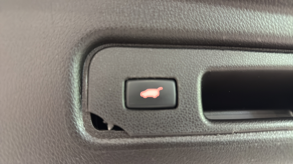 Used 2016 Black Acura Base image 17