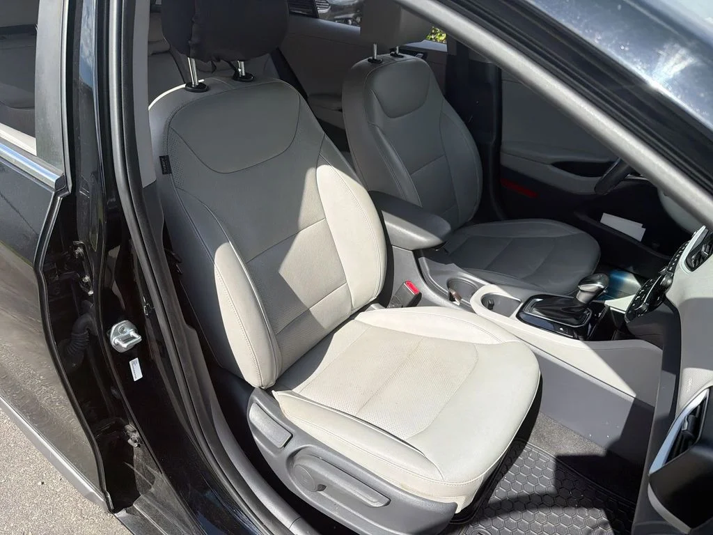 Used 2018 Black Hyundai Limited image 23
