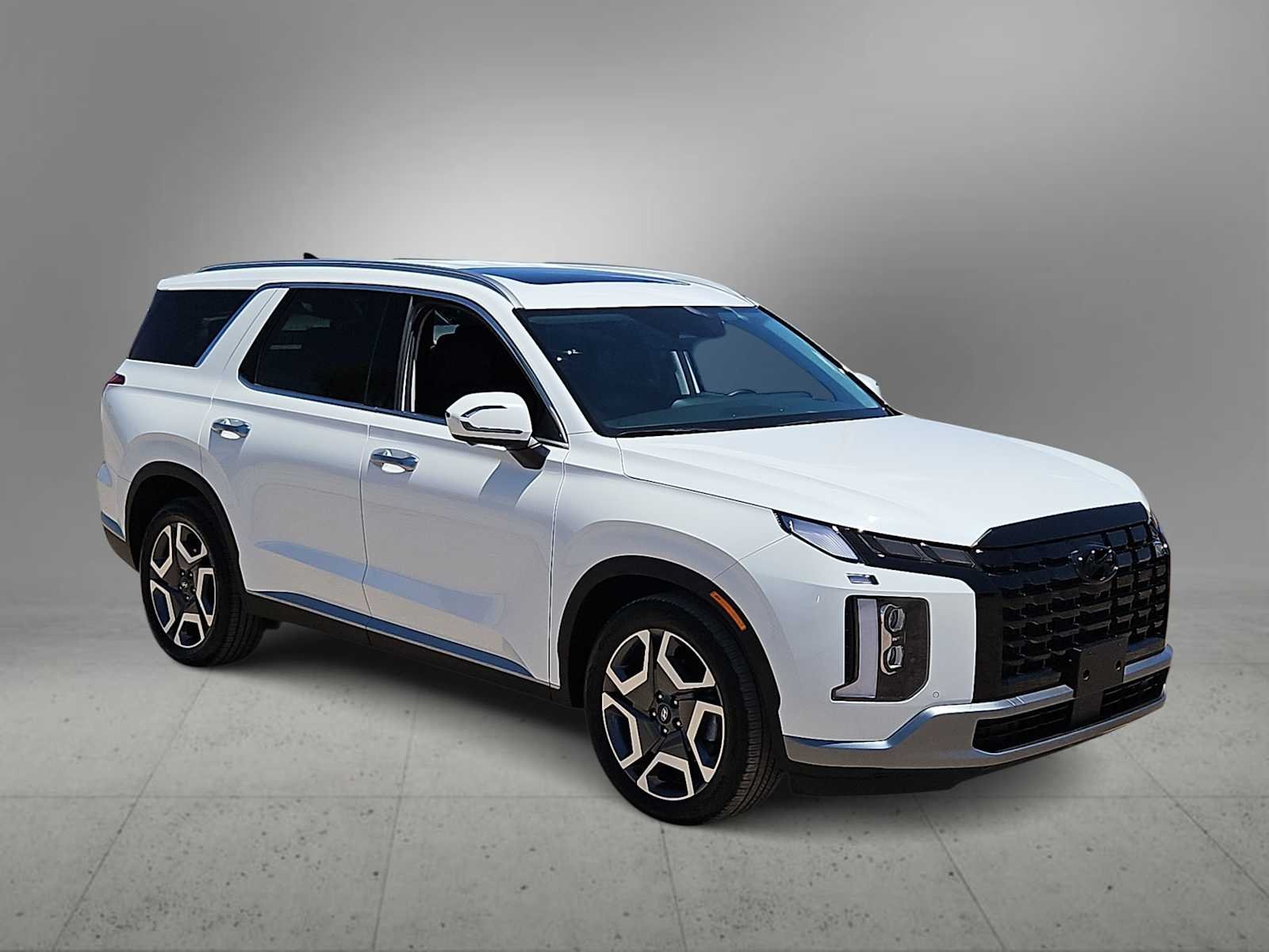 Certified Used 2025 Hyper White Hyundai SEL Premium 8P image 2