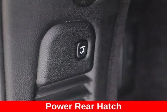 Used 2013 White Dodge Citadel image 32