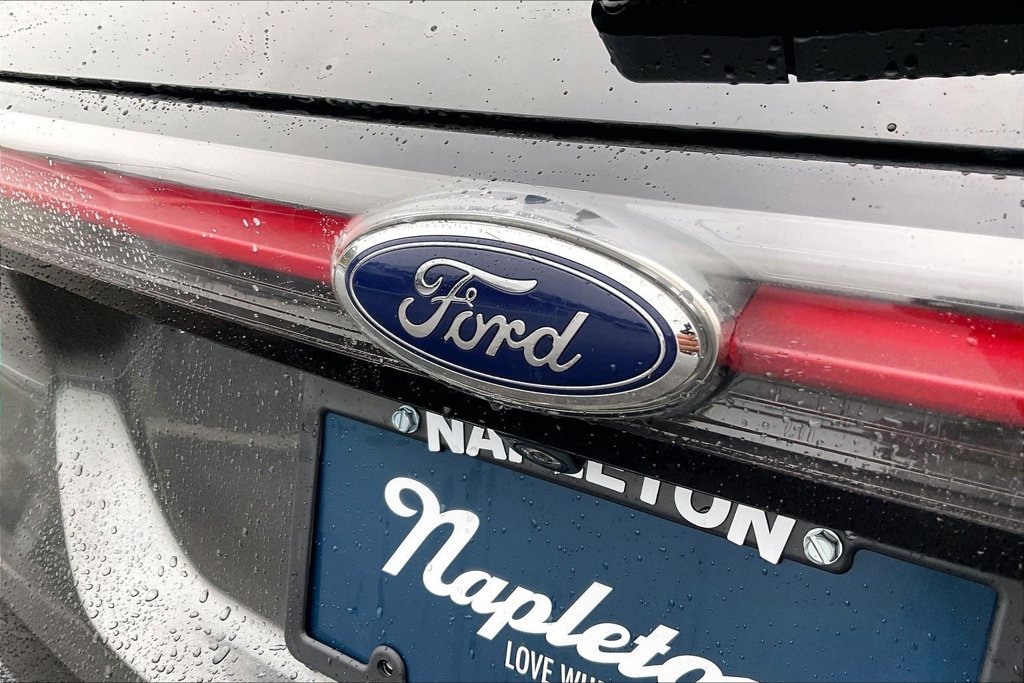 Used 2016 Gray Ford Titanium image 7