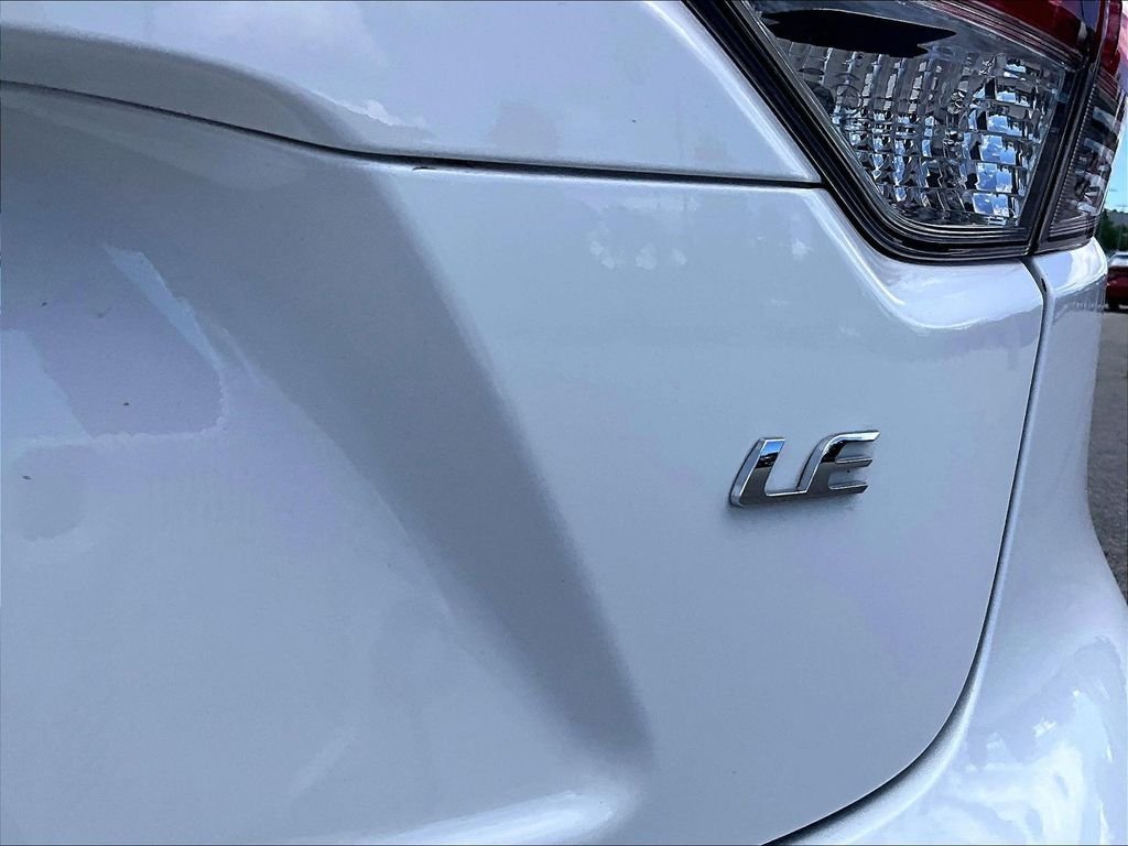 Used 2025 White Toyota LE image 29