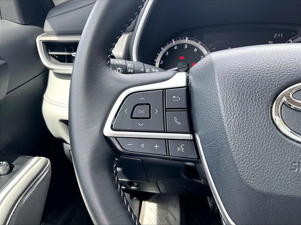 Used 2026 Beige Toyota XLE image 24