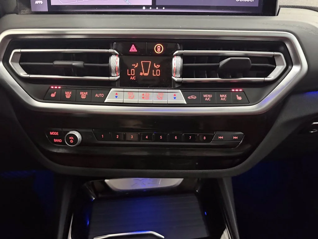 Used 2023 Dark Graphite BMW sDrive30i image 33