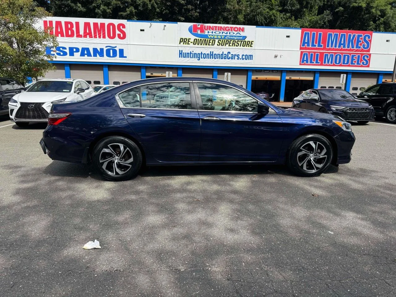 Used 2017 Deep Blue Opal Metallic Honda LX image 8