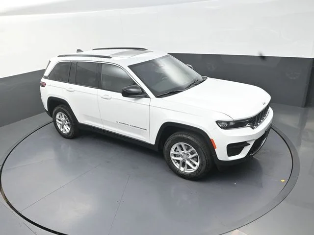 New 2026 Bright White Clearcoat Jeep Laredo X image 11