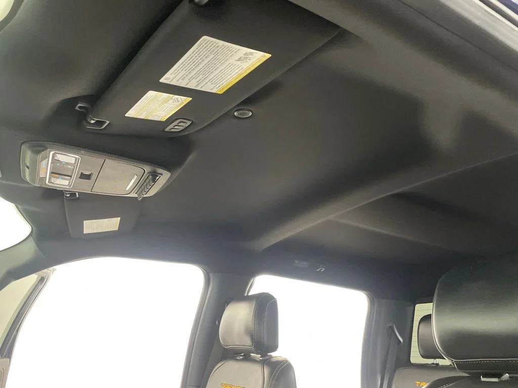Used 2022 Blue Ford Tremor image 19