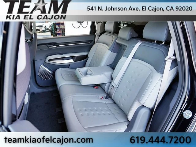 New 2026 Black Kia Wind image 22