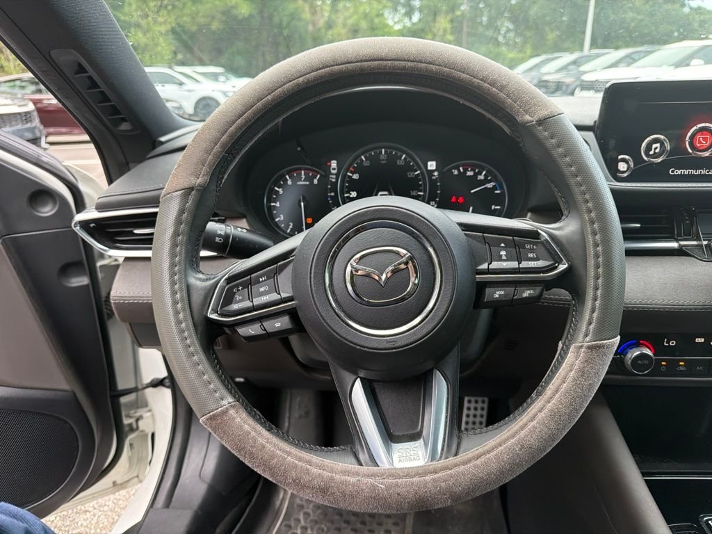 Used 2020 White Mazda Signature image 11