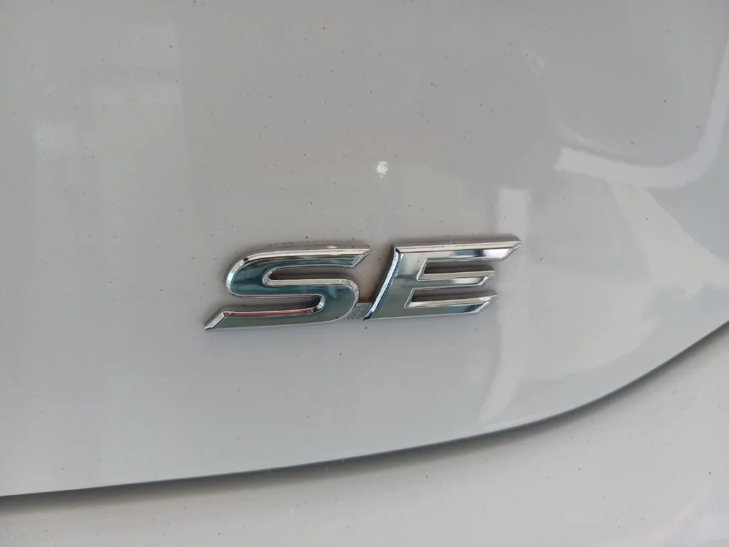 Used 2025 White Toyota SE image 28