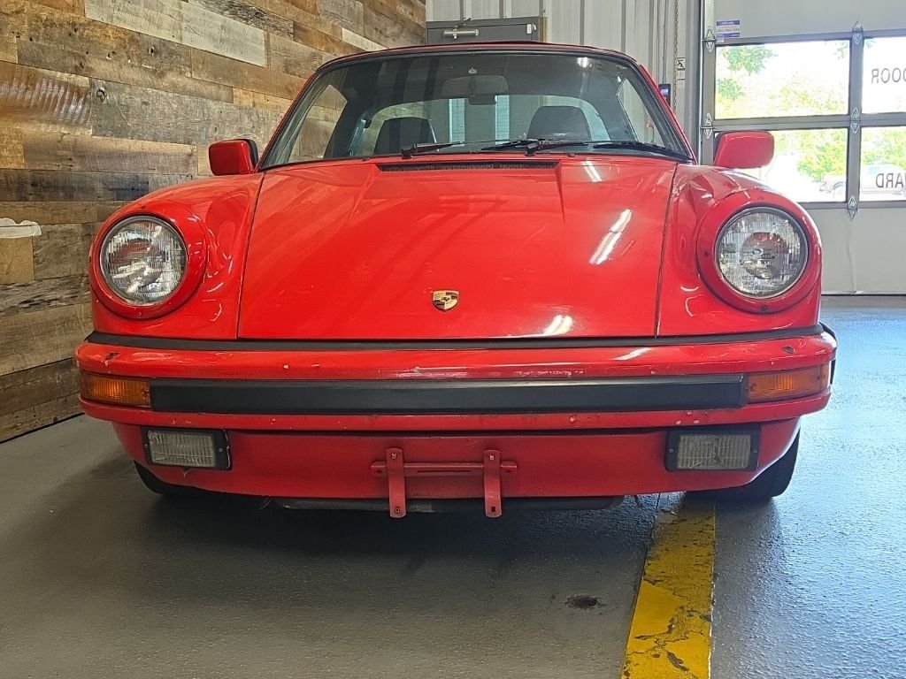 Used 1986 Guards Red Porsche Carrera image 3