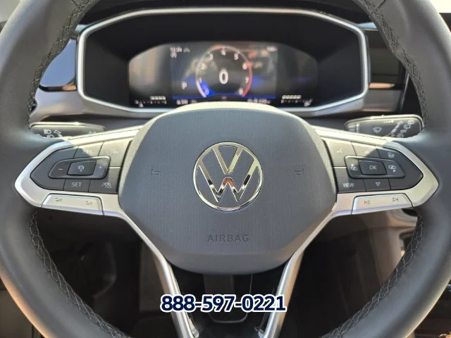 2026 Volkswagen Taos SE Black - Photo 20