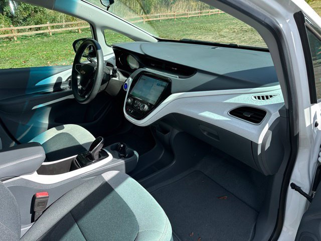 Used 2019 Summit White Chevrolet LT image 25