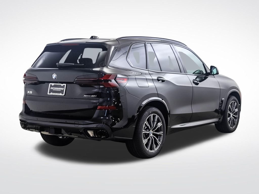 New 2026 Black Sapphire Metallic BMW xDrive40i image 5