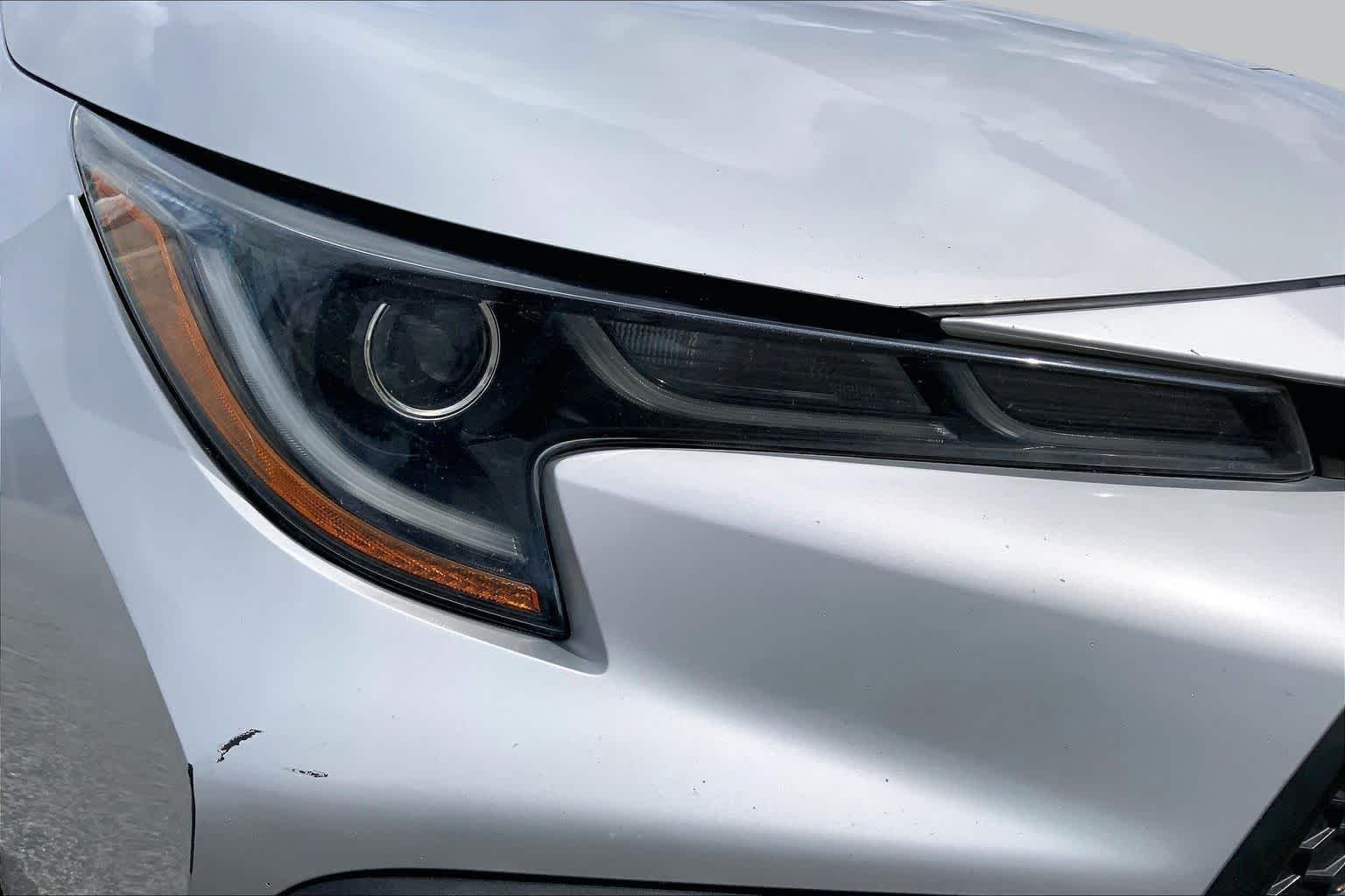 Used 2020 Classic Silver Metallic Toyota SE image 27