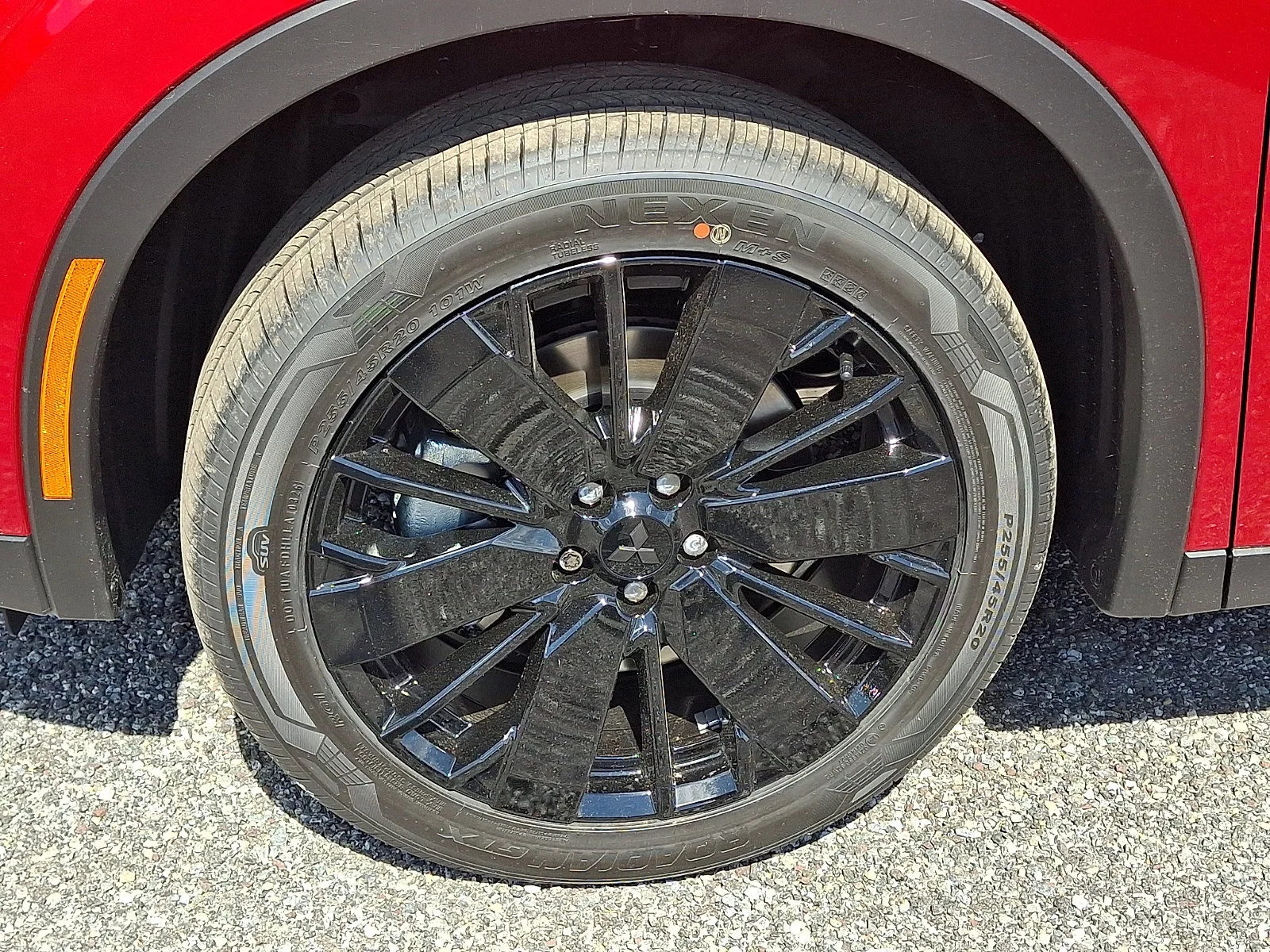 New 2026 Red Diamond Mitsubishi LE image 4
