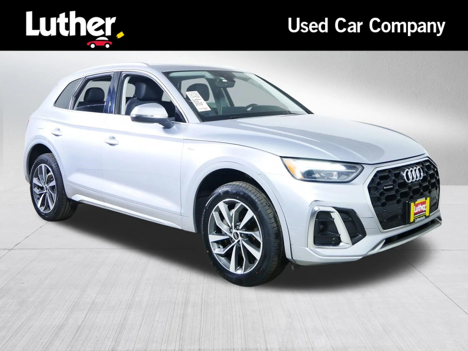 2023 Audi Q5 45 Premium Plus's photo