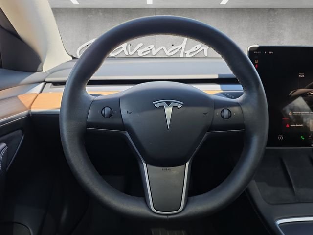 Used 2023  Tesla Base image 21