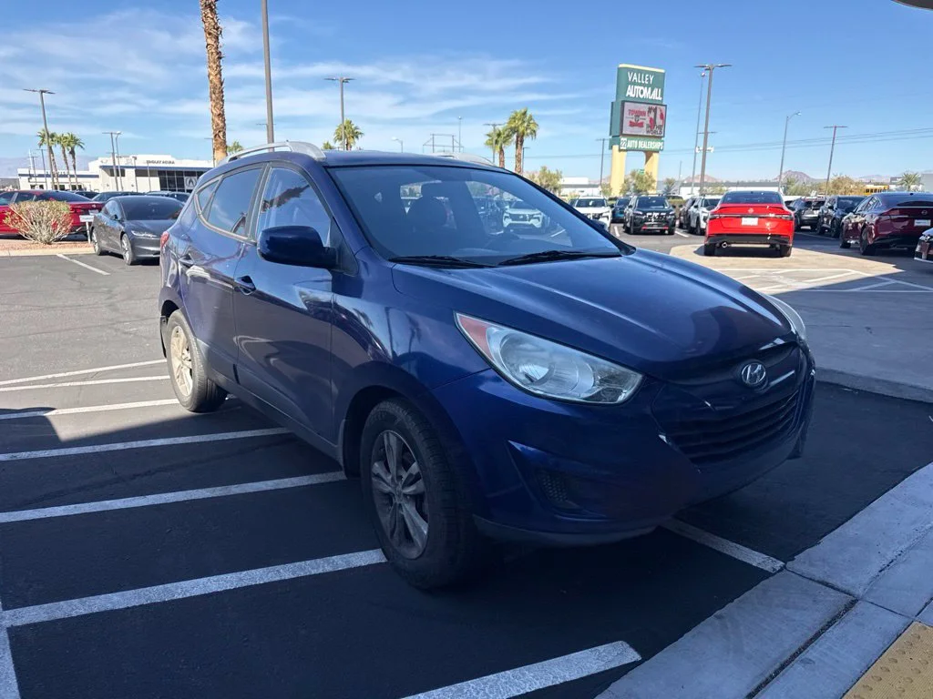 Used 2011 Blue Hyundai GLS image 4