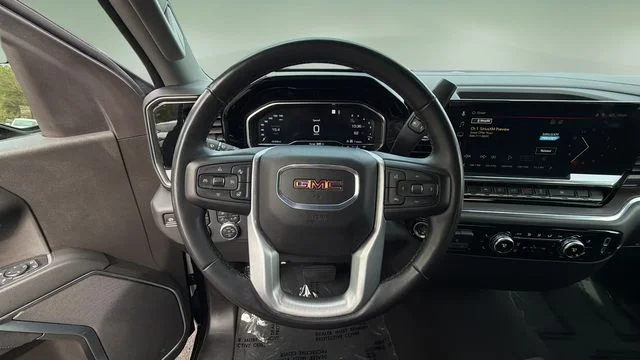 Used 2025 Silver GMC SLT image 11