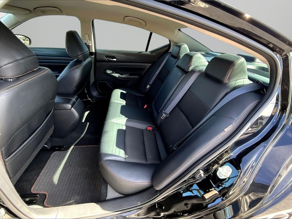 Used 2020 Black Nissan 2.5 SR image 24
