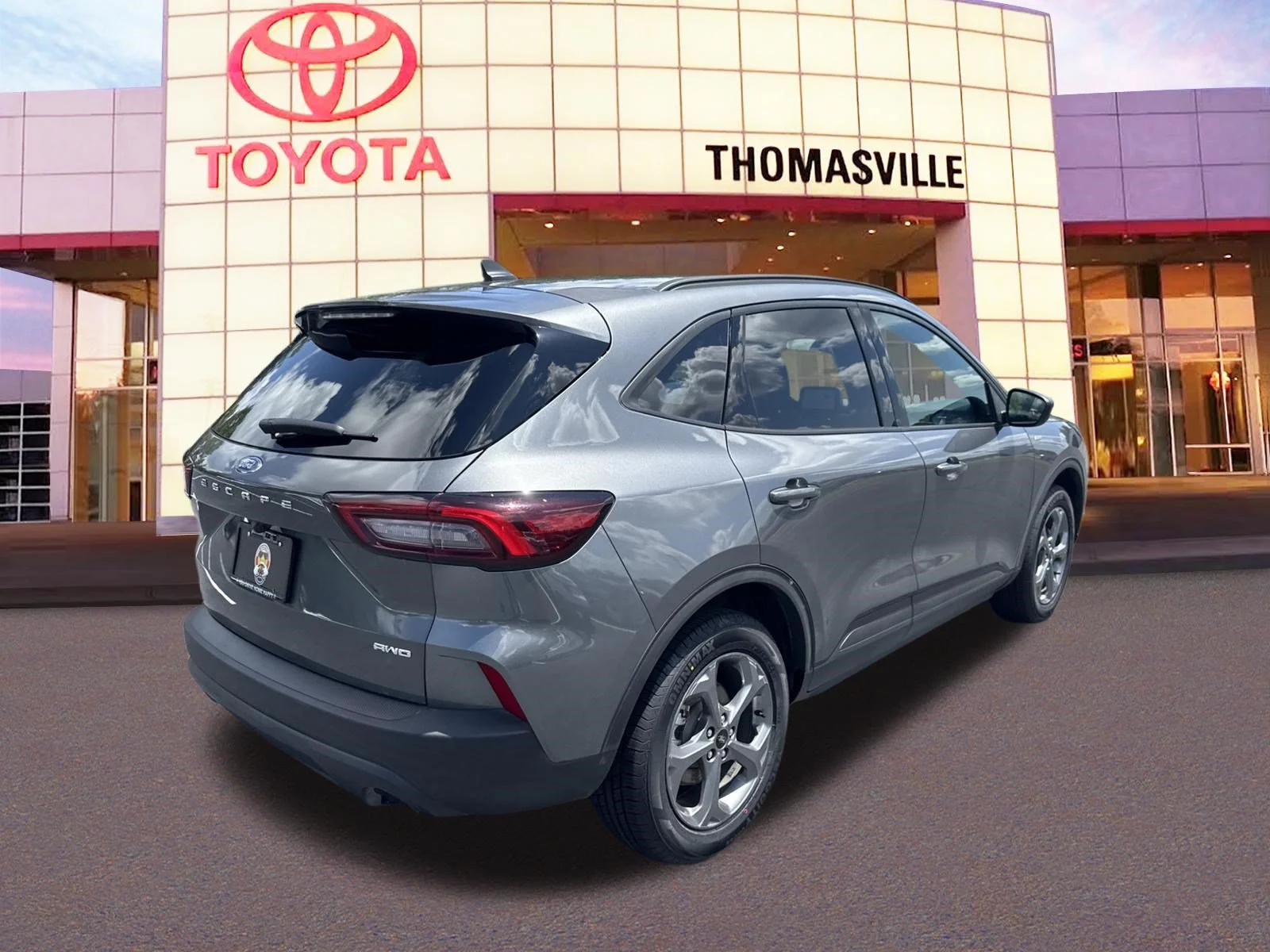 Used 2025 Gray Metallic Ford ST-Line image 5