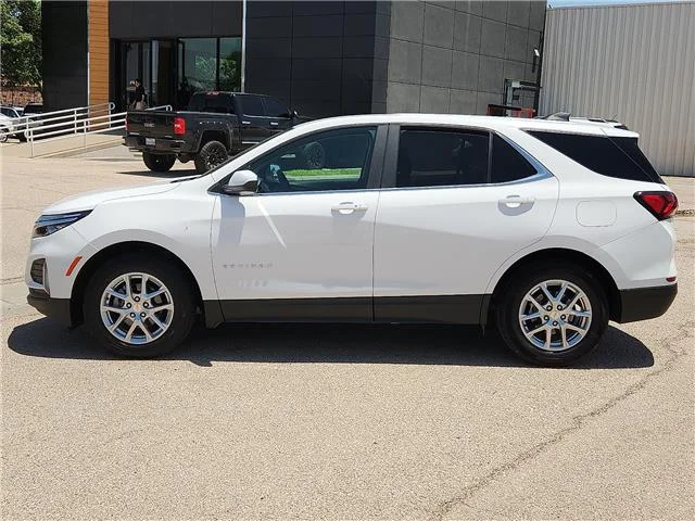 Used 2024 White Chevrolet LT w/1LT Front-Wheel Drive image 2