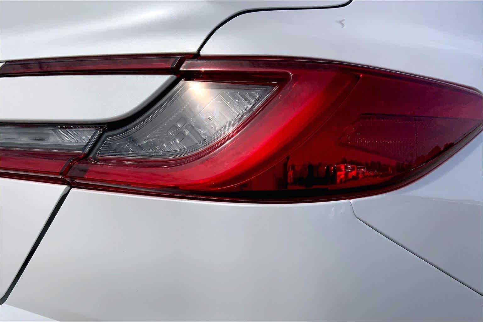 Used 2025 Wind Chill Pearl Toyota XLE image 10