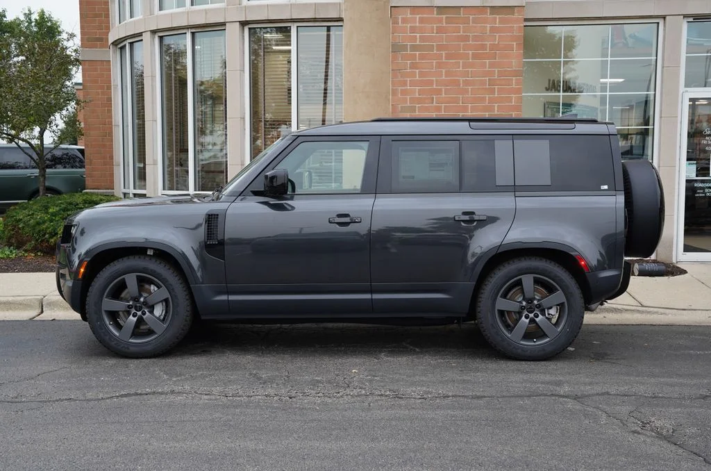 New 2026 Carpathian Grey Land Rover S image 2