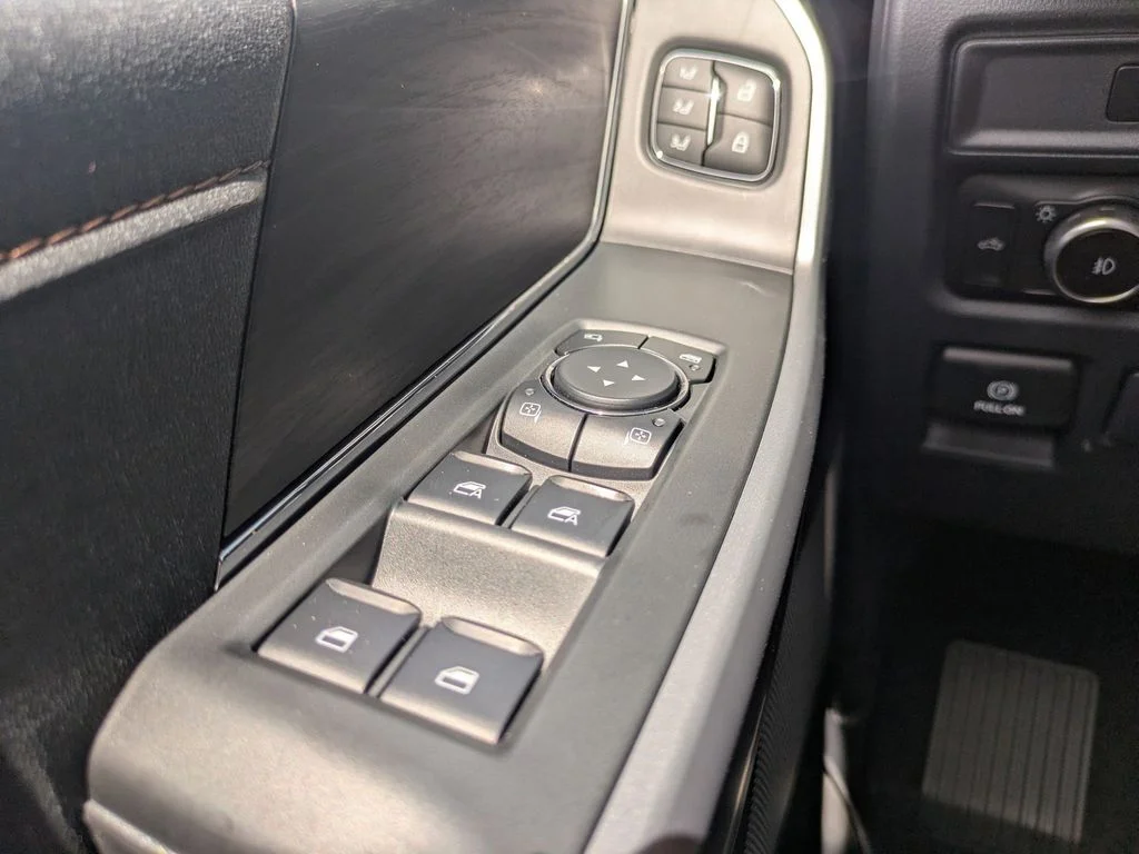 New 2026 Agate Black Metallic Ford Lariat image 30