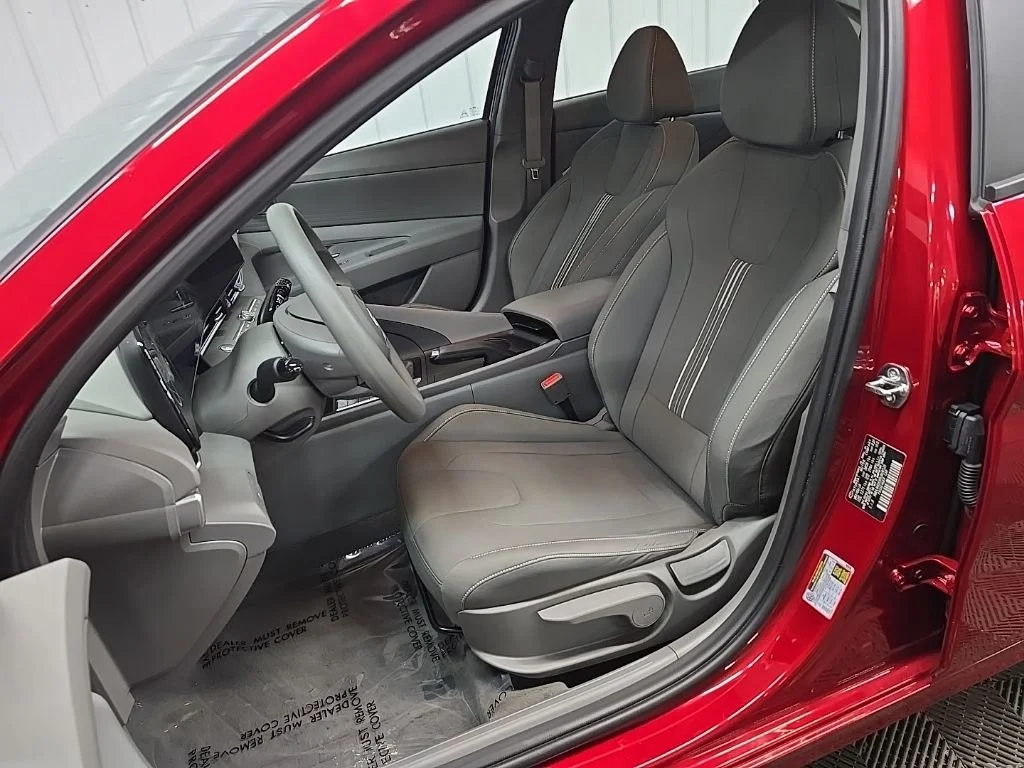 Used 2024 Red Hyundai SEL image 33